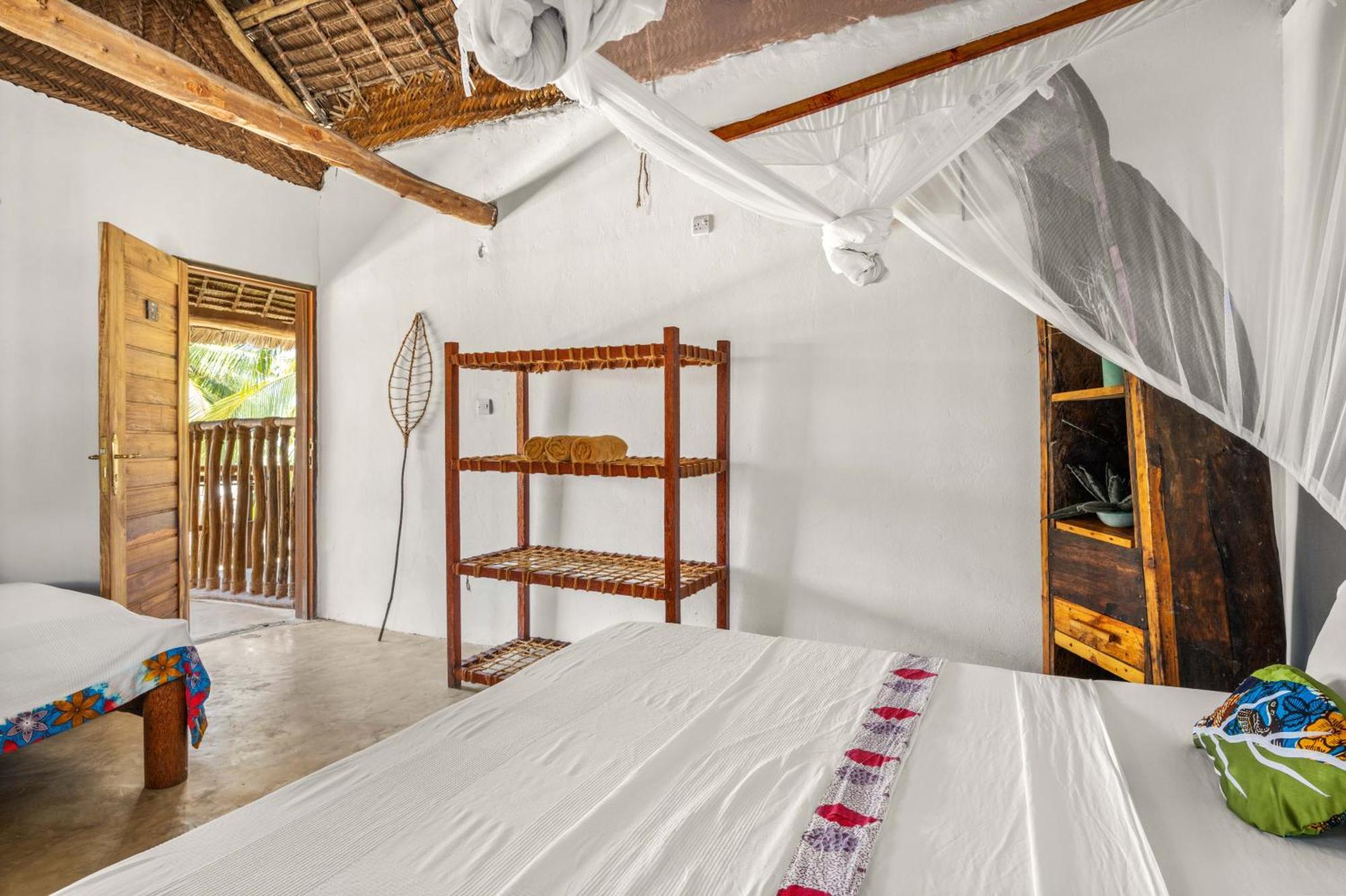 Shanuo Beach Bungalows Michamvi Kae Bilik gambar